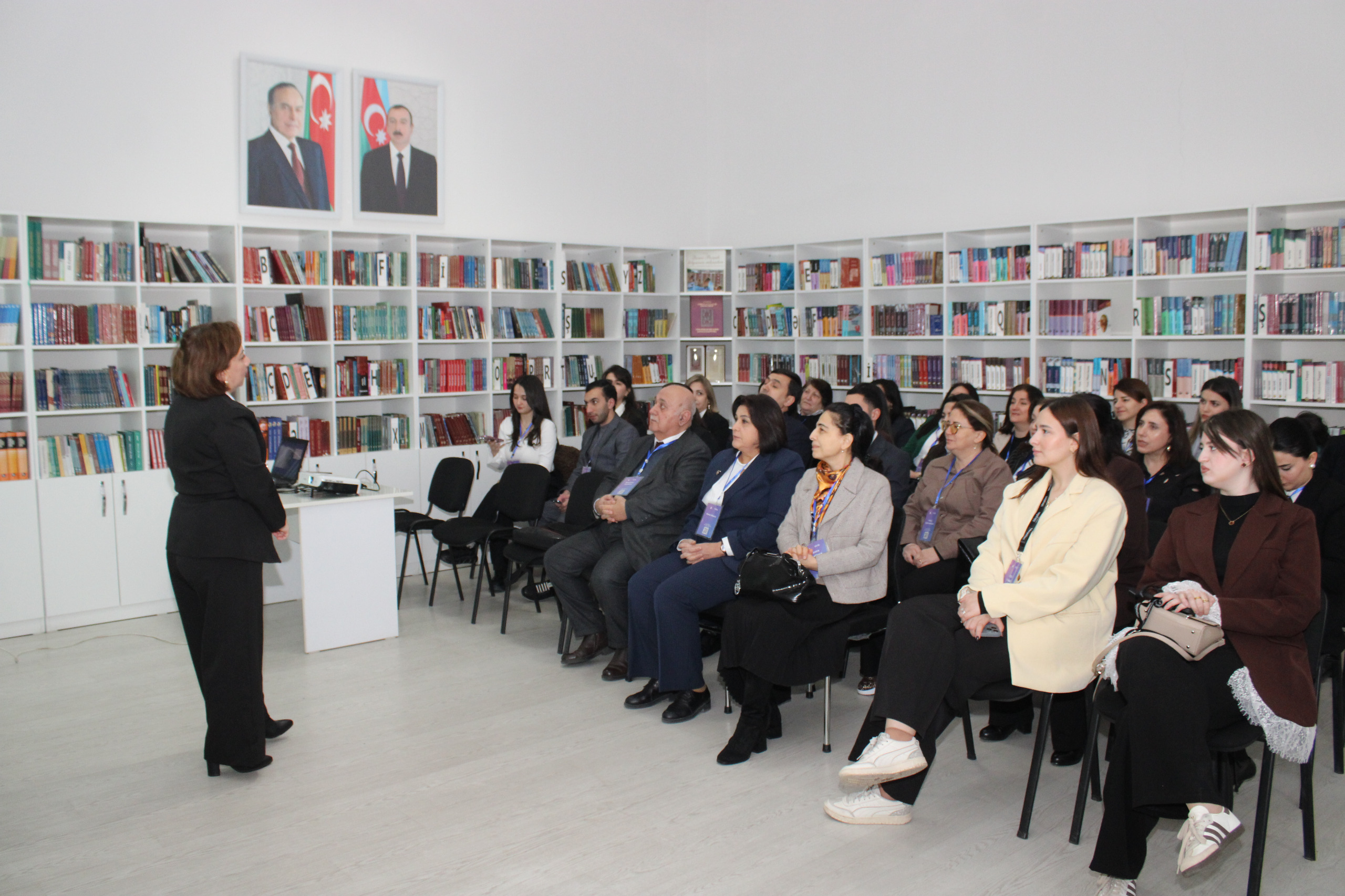 “MegaSec” MMC və “GlobalSoft” şirkətinin nümayəndələri Mingəçevir Dövlət Universitetinin əməkdaşlarına “Süni intellektlə gücləndirilmiş təhsil” mövzusunda vorkşop keçiblər