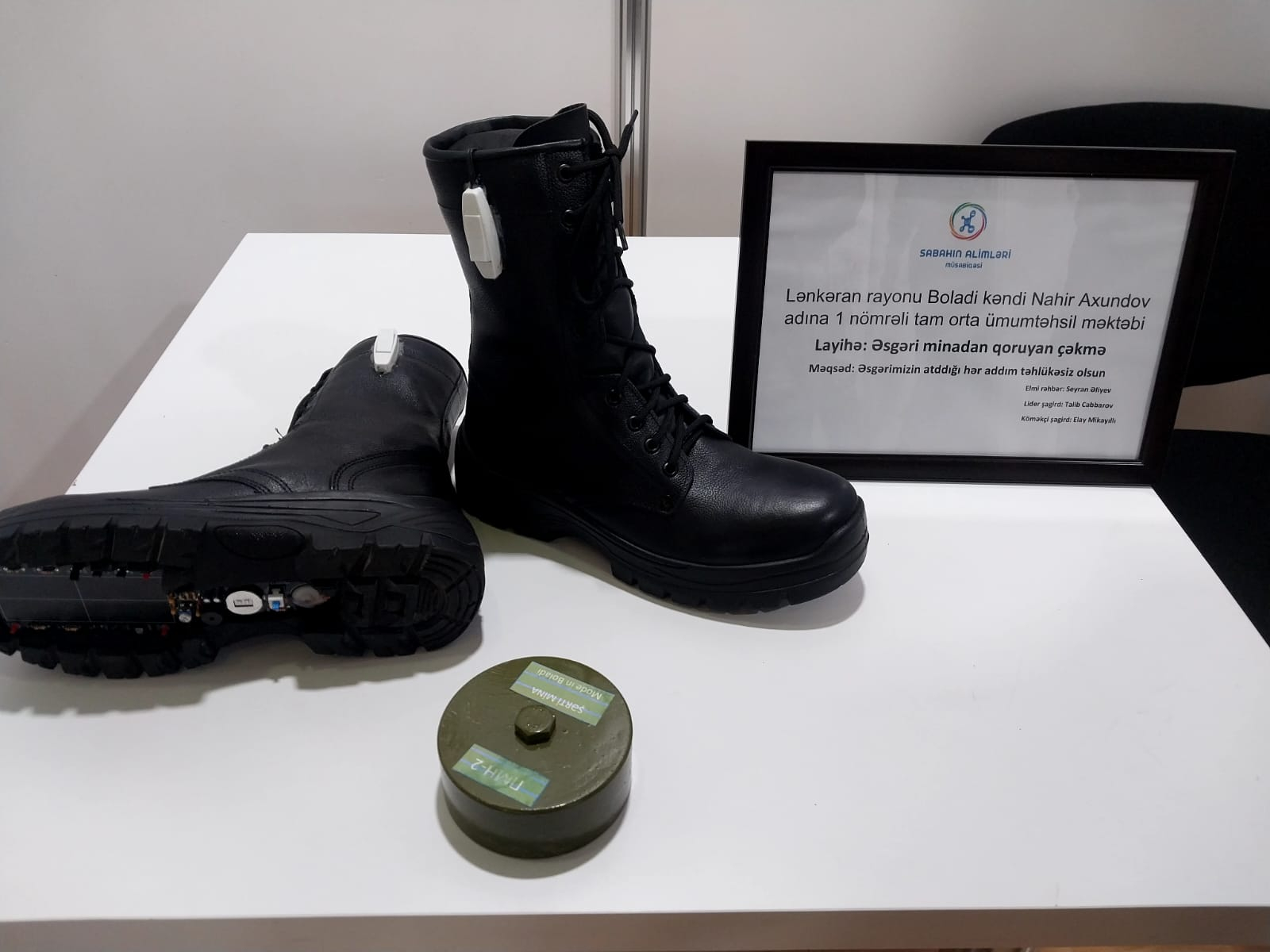 Ağıllı ayaqqabıların sirri açıqlandı - Qızıl medal qazanan layihənin təfərrüatları