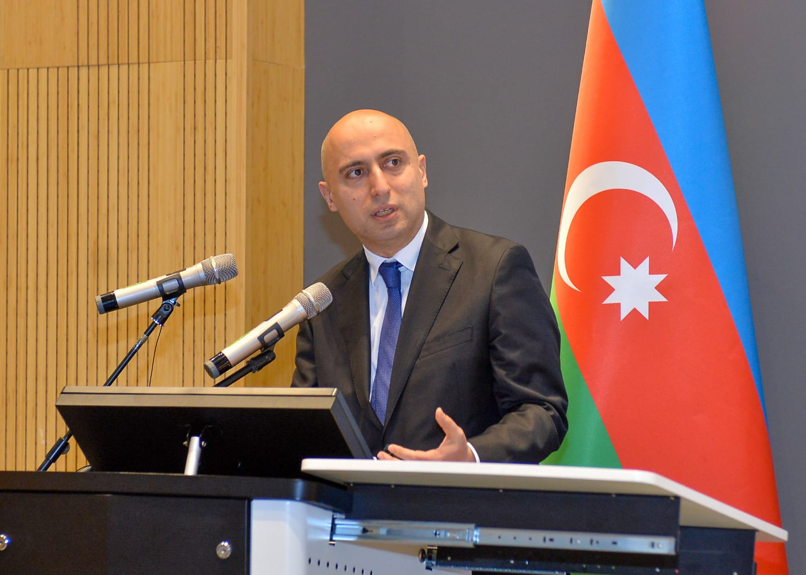 Nazir: "Günahkar yalnız müəllimdir" demək doğru deyil