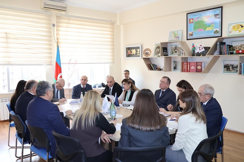 BSU-da "Qərbi Azərbaycan tədqiqatları və tədrisi” mövzusunda müzakirə aparılıb