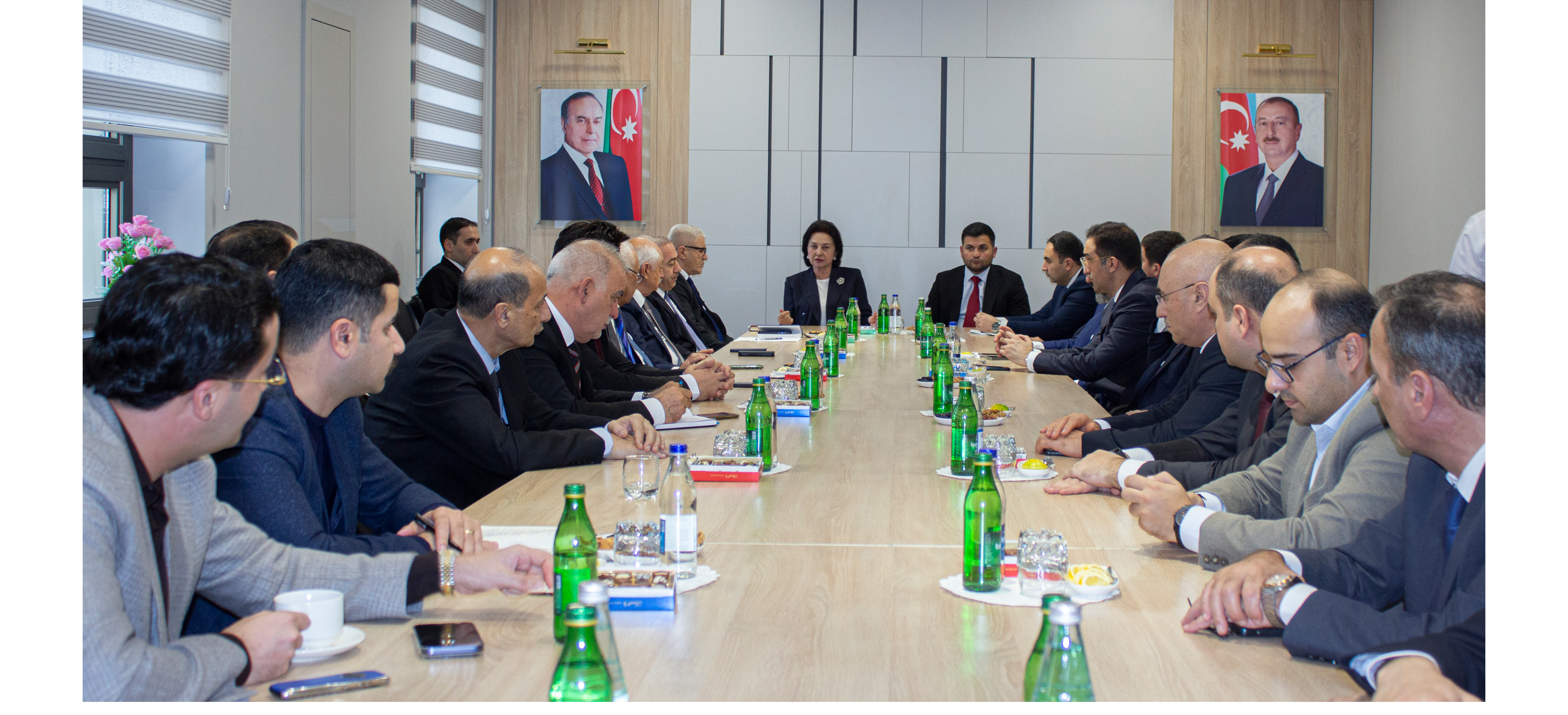 AzMİU-da Məzun Assosiasiyasının növbəti görüşü keçirilib