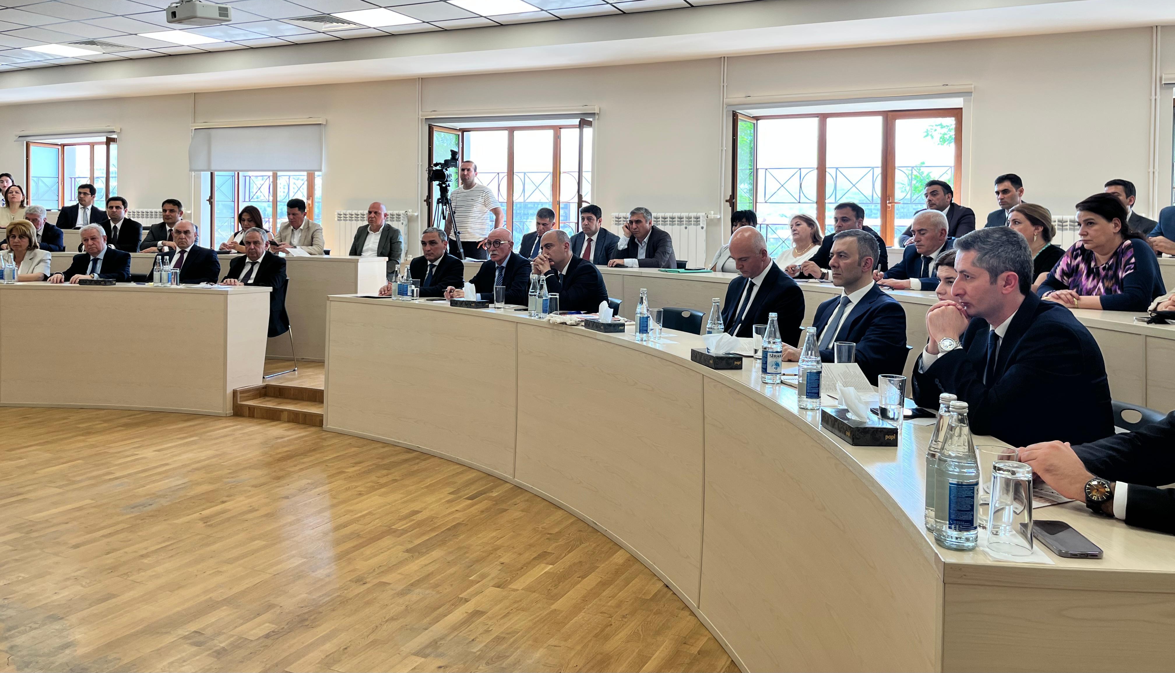 Qarabağ Universitetində AMEA-nın 80 illiyinə həsr olunmuş ilk elmi konfrans keçirilib
