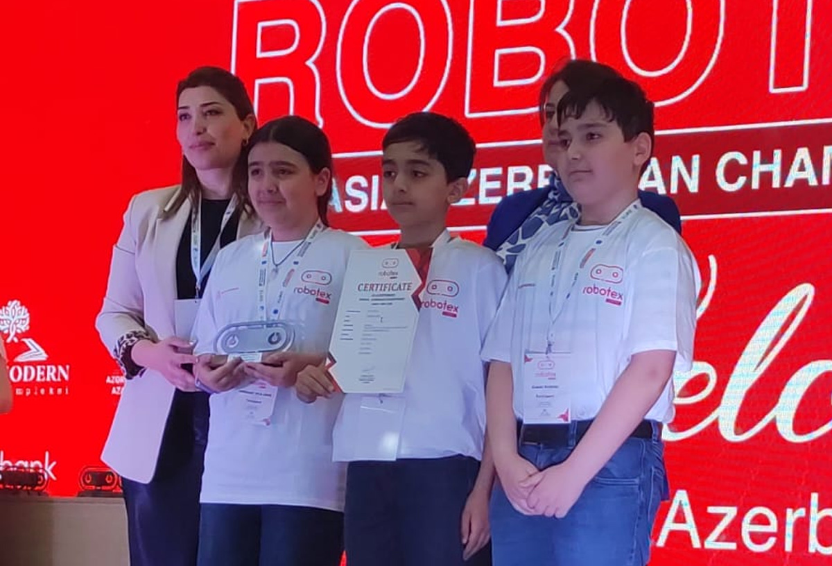 Paytaxt məktəbliləri I yeri tutub beynəlxalq olimpiadaya vəsiqə qazandılar