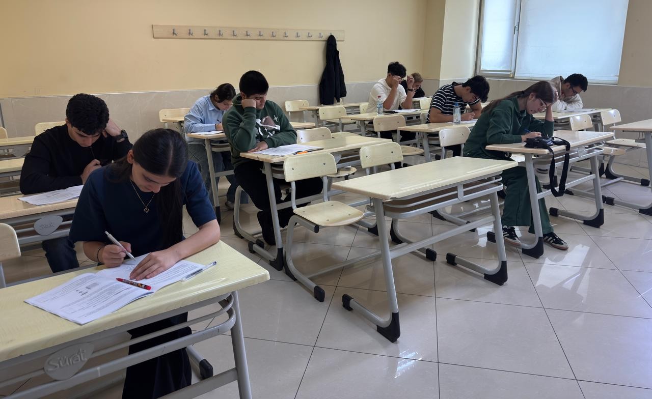 Biologiya üzrə beynəlxalq olimpiadaya seçmə imtahanı keçirilib