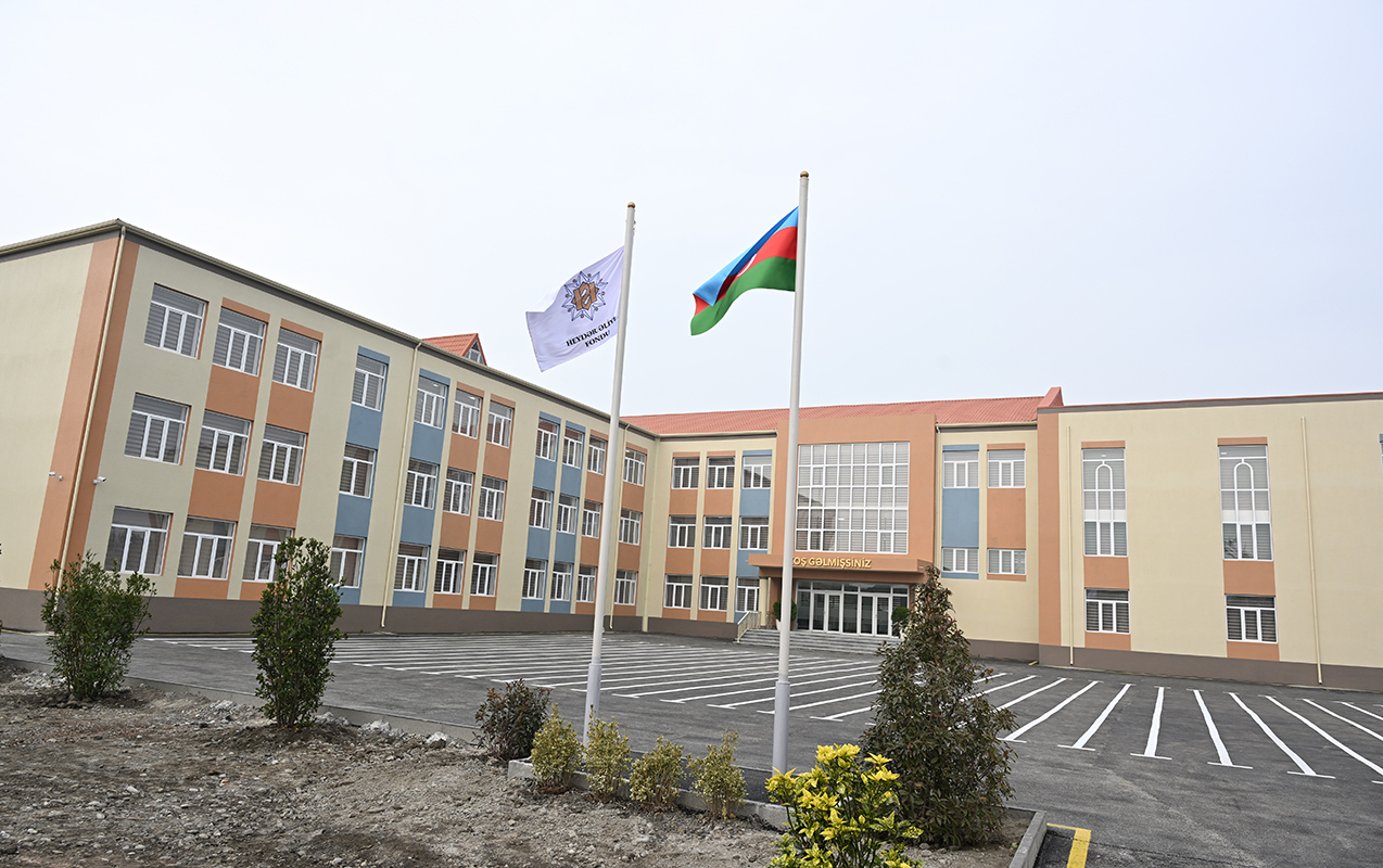 Ucarda Heydər Əliyev Fondunun təşəbbüsü ilə inşa olunan məktəb istifadəyə verilib