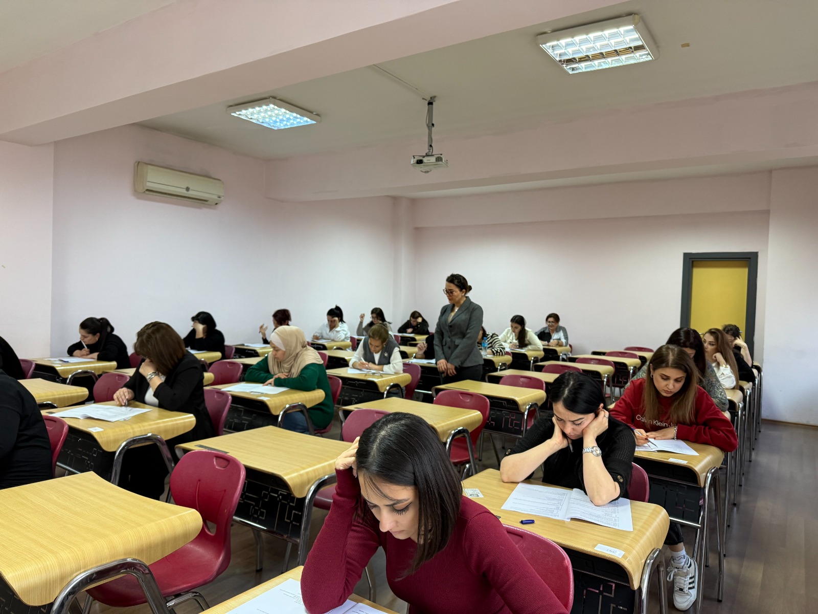 “Məktəbəqədər təhsildə liderlik” proqramı üzrə yekun qiymətləndirmə keçirilib