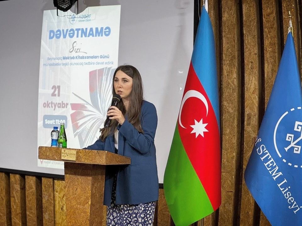 MEK-in elmi katibi Beynəlxalq Məktəb Kitabxanaları Gününə həsr olunmuş tədbirdə çıxış edib