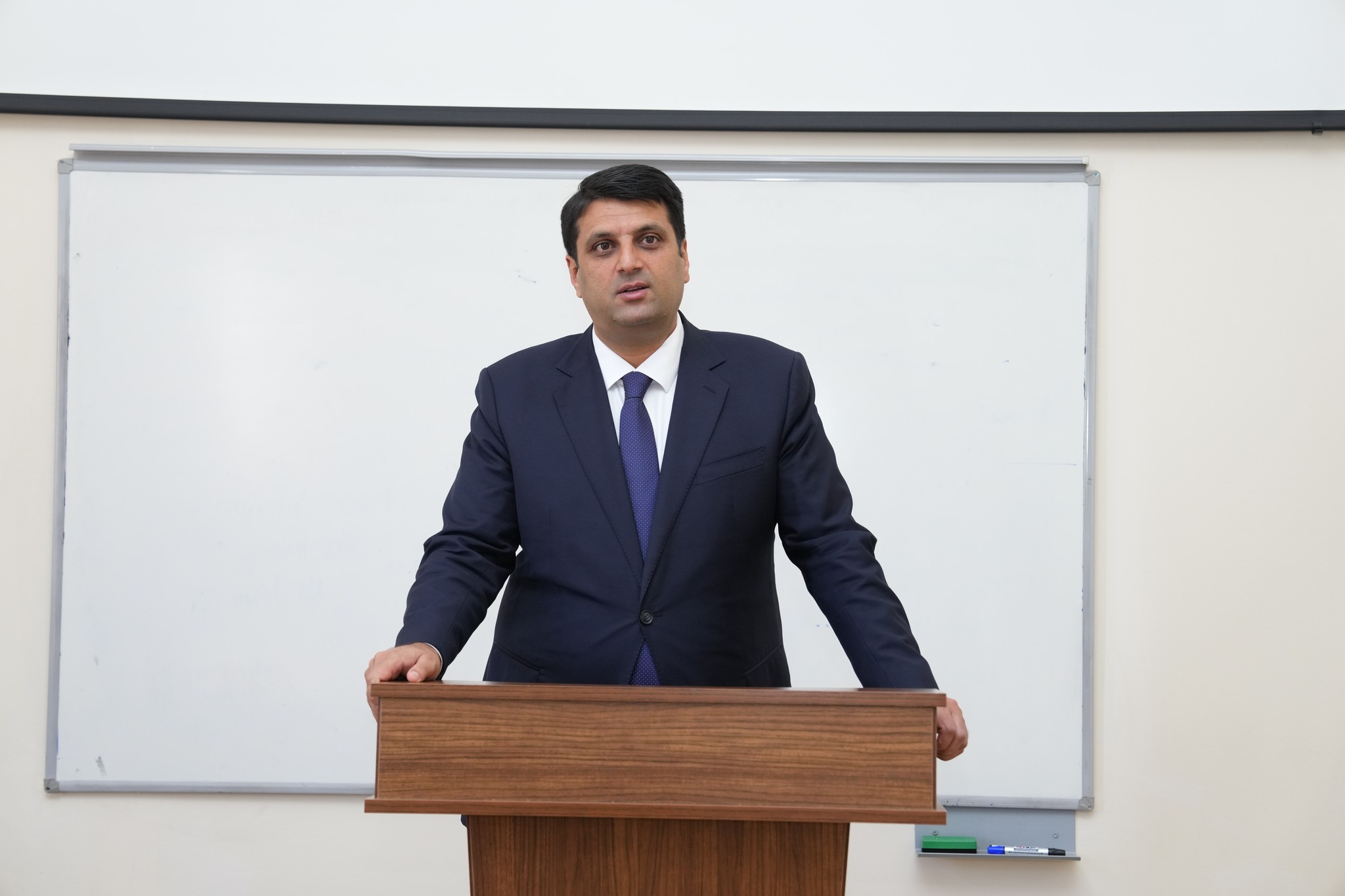 Elbrus İsayev: “Bütün proqramlarda rəqəmsallaşmanın tətbiqinə çalışacağıq”