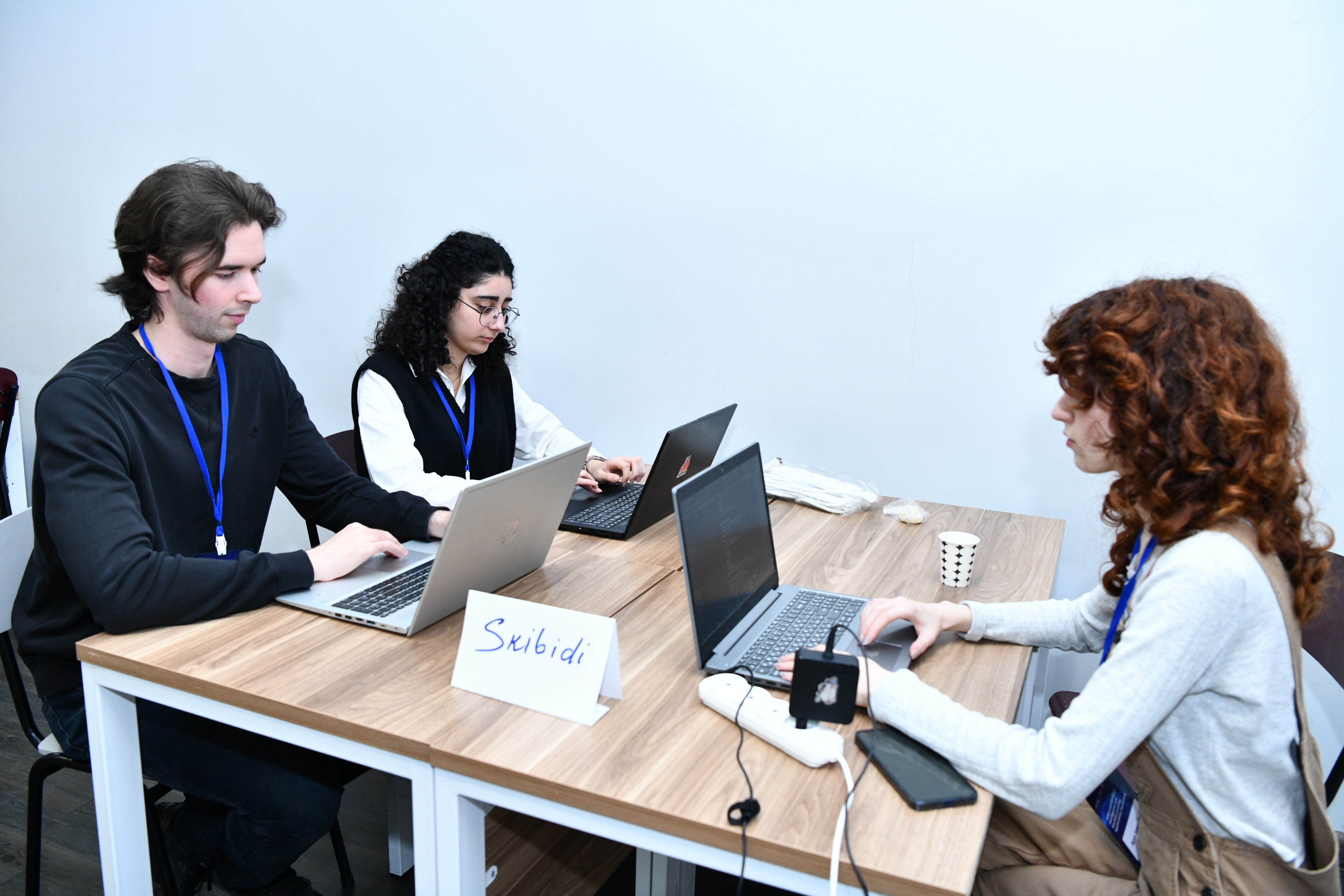 ADNSU və UFAZ tələbələri üçün “Qabaqcıl süni intellekt və maşın öyrənmə tətbiqləri” hakatonu keçirilib