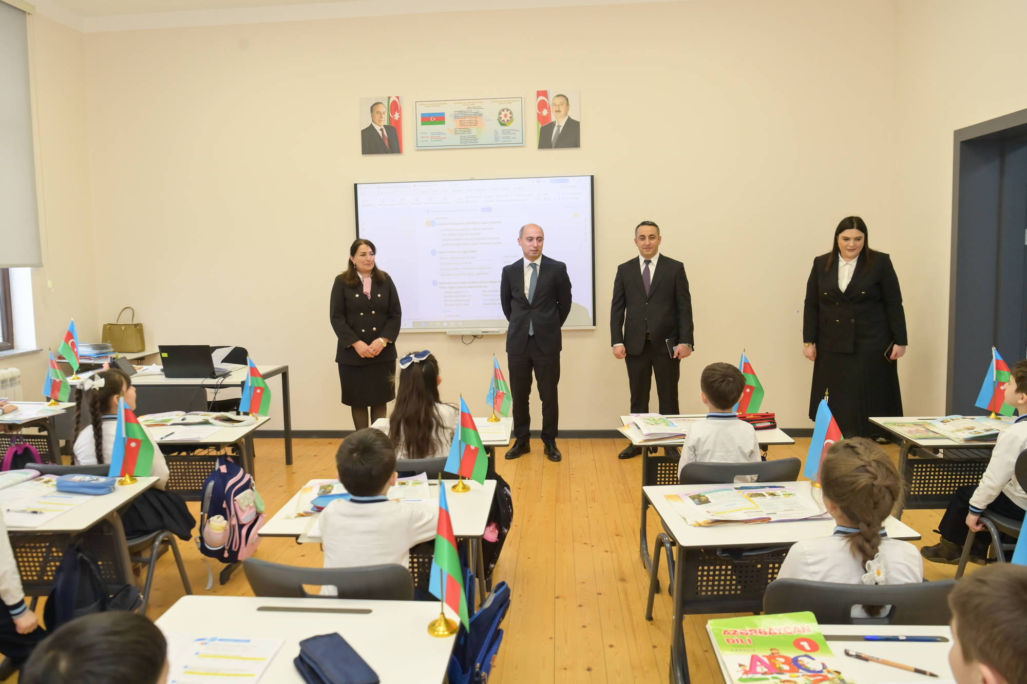 Elm və təhsil naziri Şuşada tədris prosesini izləyib