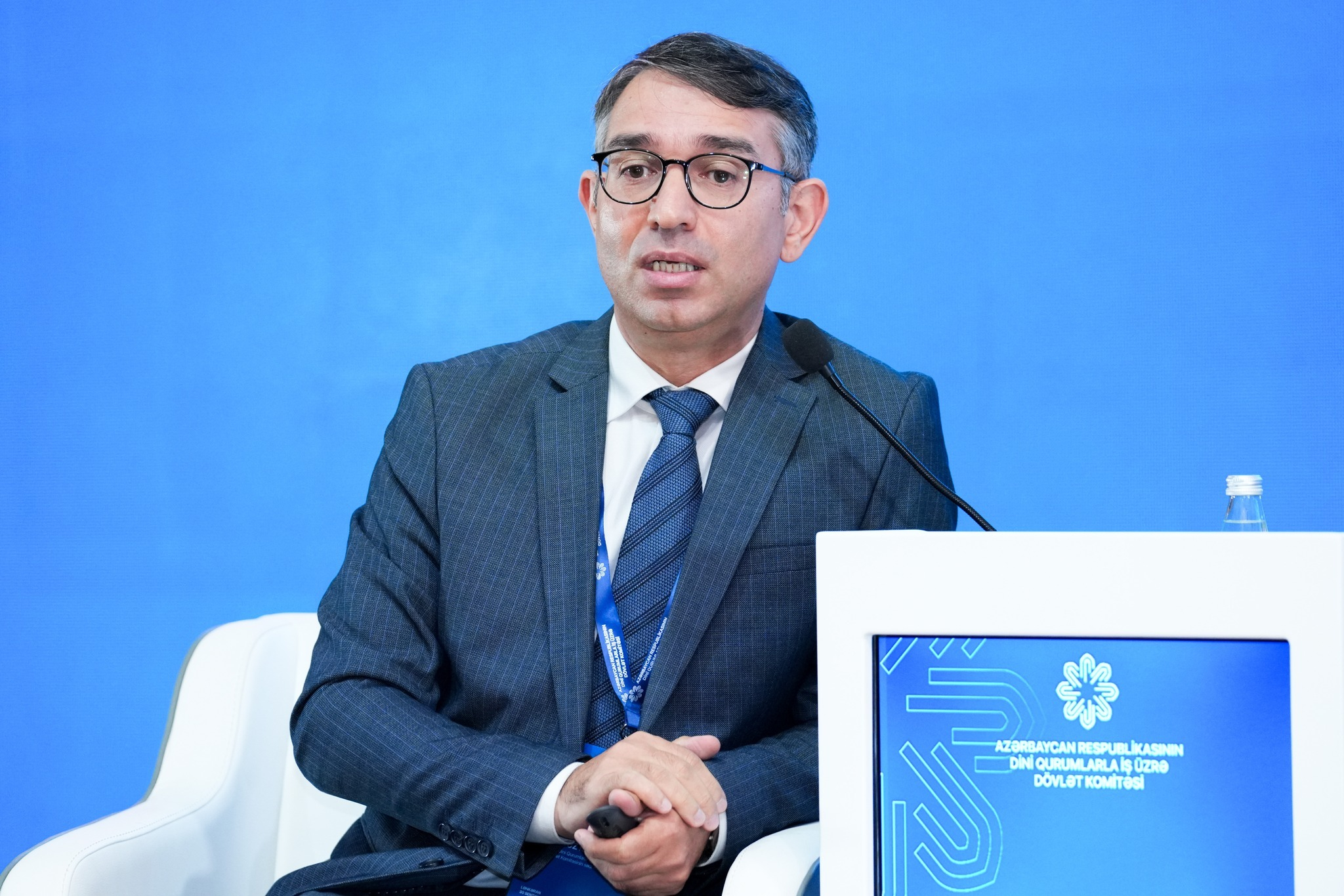 Gündüz İsmayılov: Dini təhsil məktəblərdə verilə bilməz