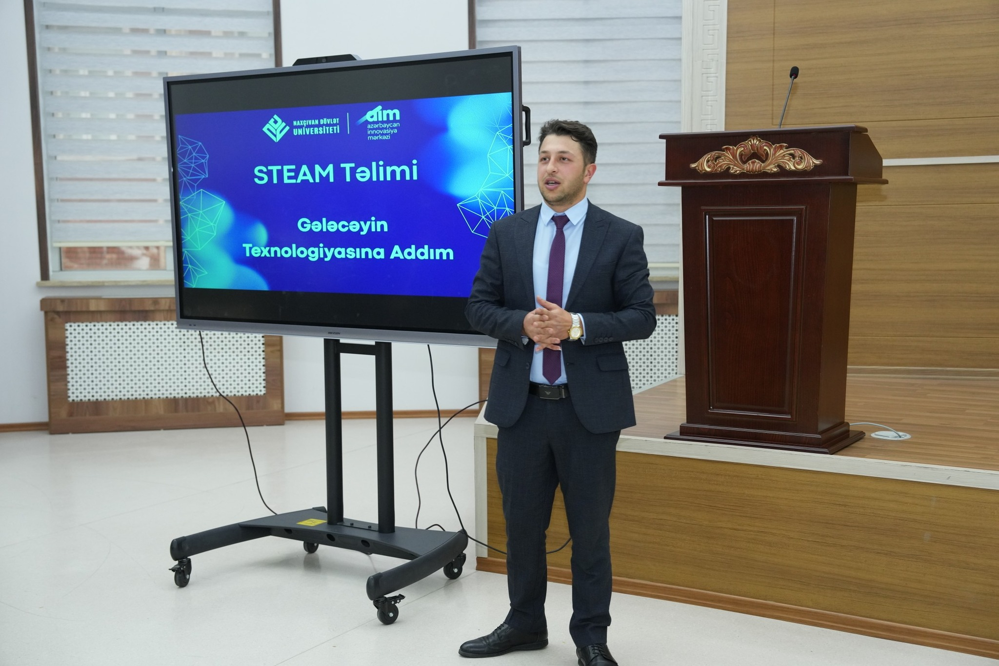 NDU-da müasir tədris və innovasiya ilə bağlı təlimlərə başlanılıb