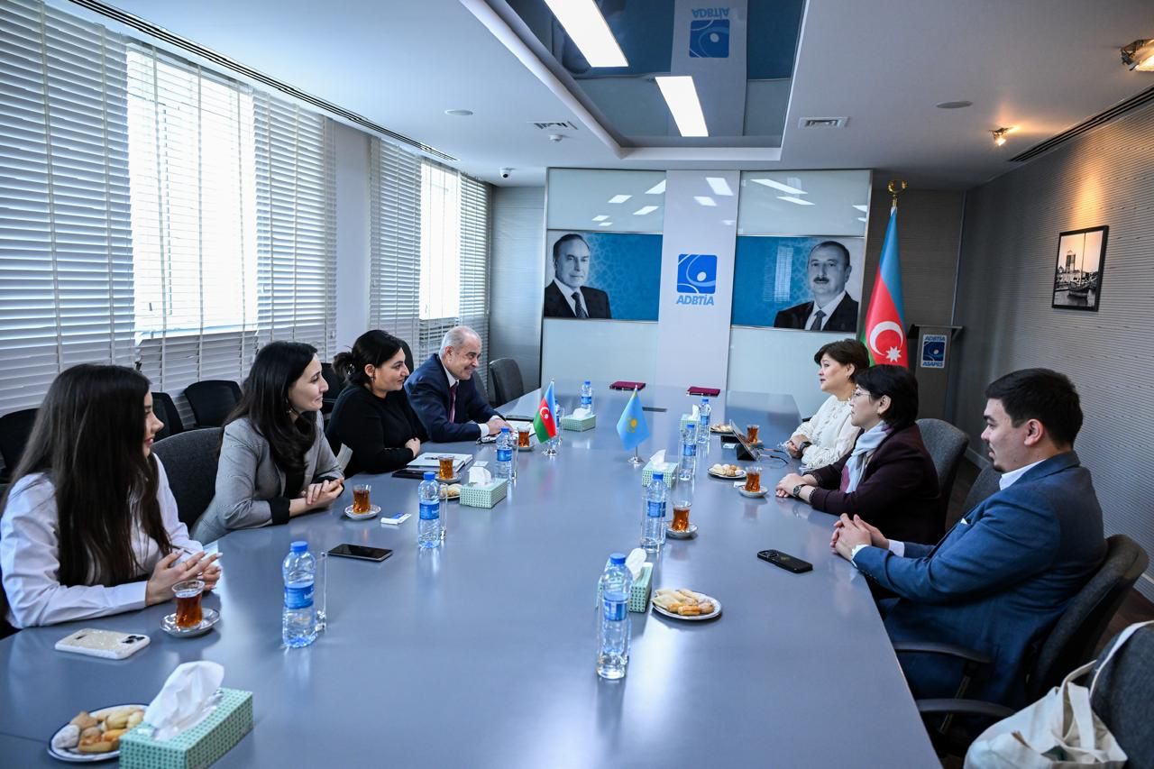 İdman Akademiyasında Qazaxıstanın Qızıl Orda Korkut Ata Universitetinin rəhbər heyəti ilə görüş olub