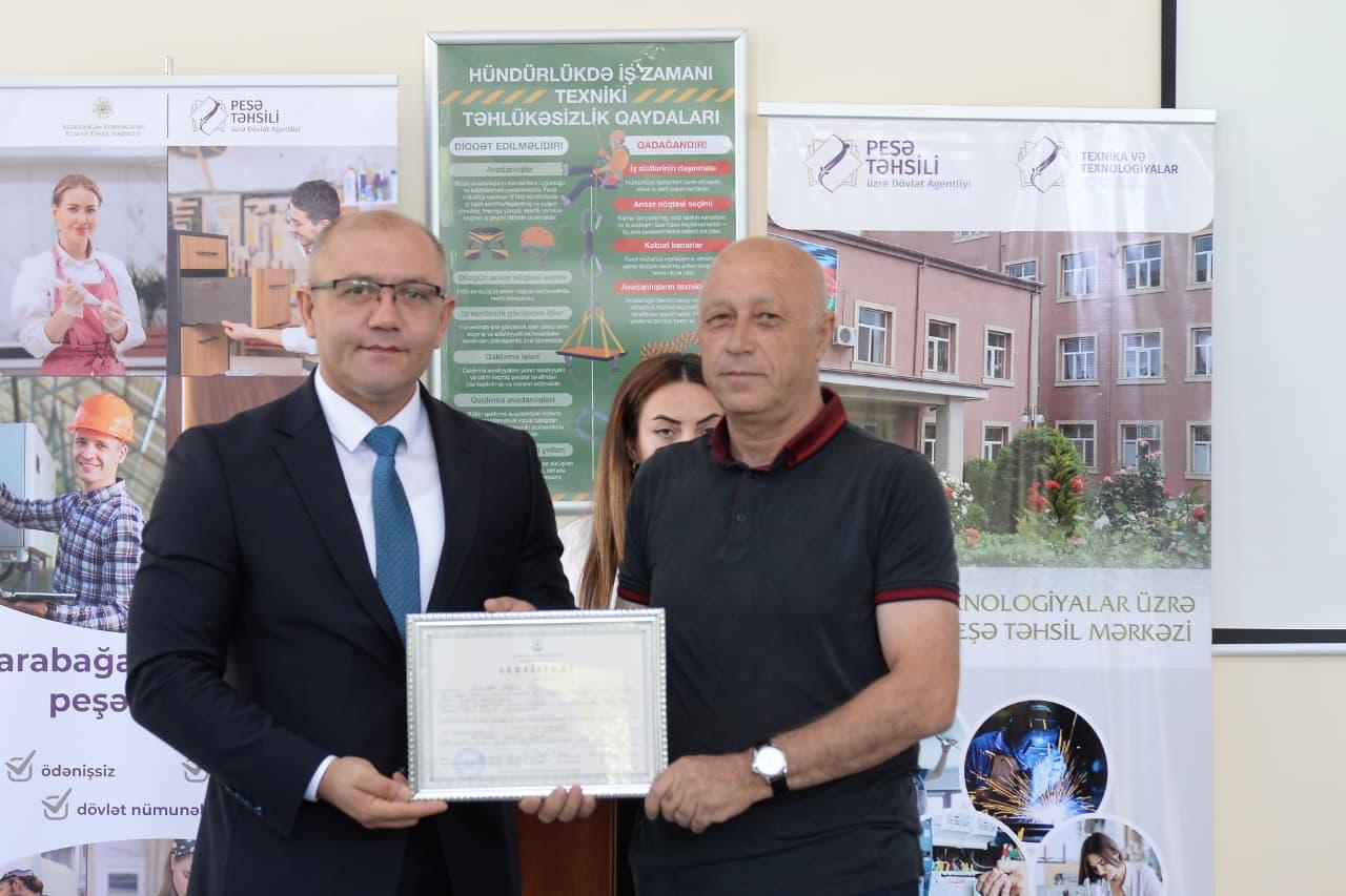 25 yaşında köçkün, 57 yaşında Qarabağa qayıdan usta oldu