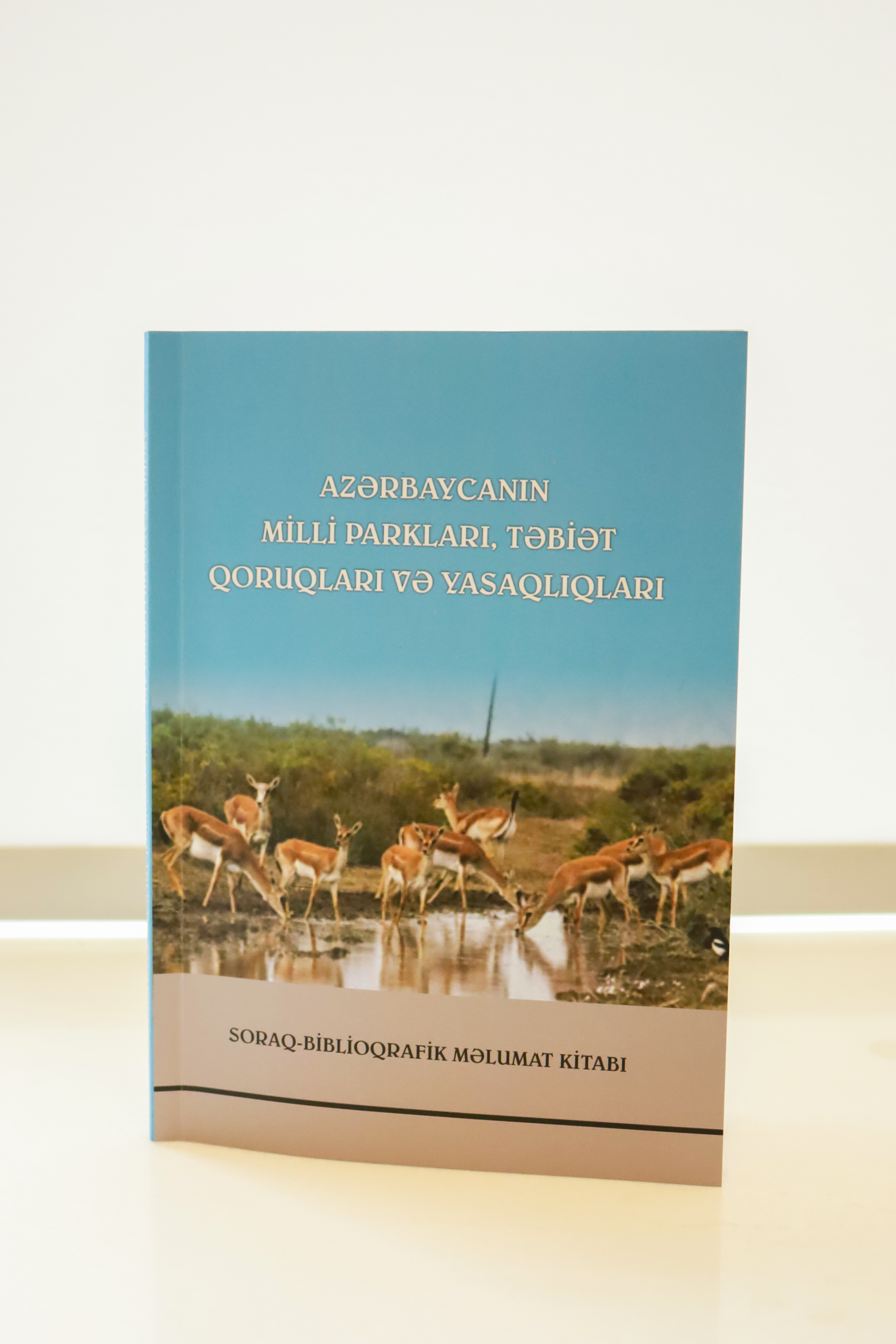 MEK-in tərtibatında “Azərbaycanın Milli parkları, təbiət qoruqları və yasaqlıları” soraq -biblioqrafik məlumat kitabı çapdan çıxıb