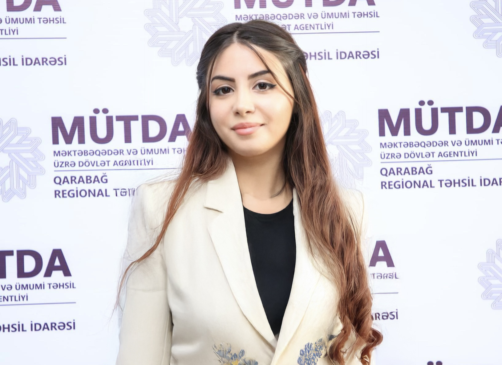 “Xankəndidə işləmək istəyirəm” – MİQ imtahanından yüksək bal toplayan müəllim