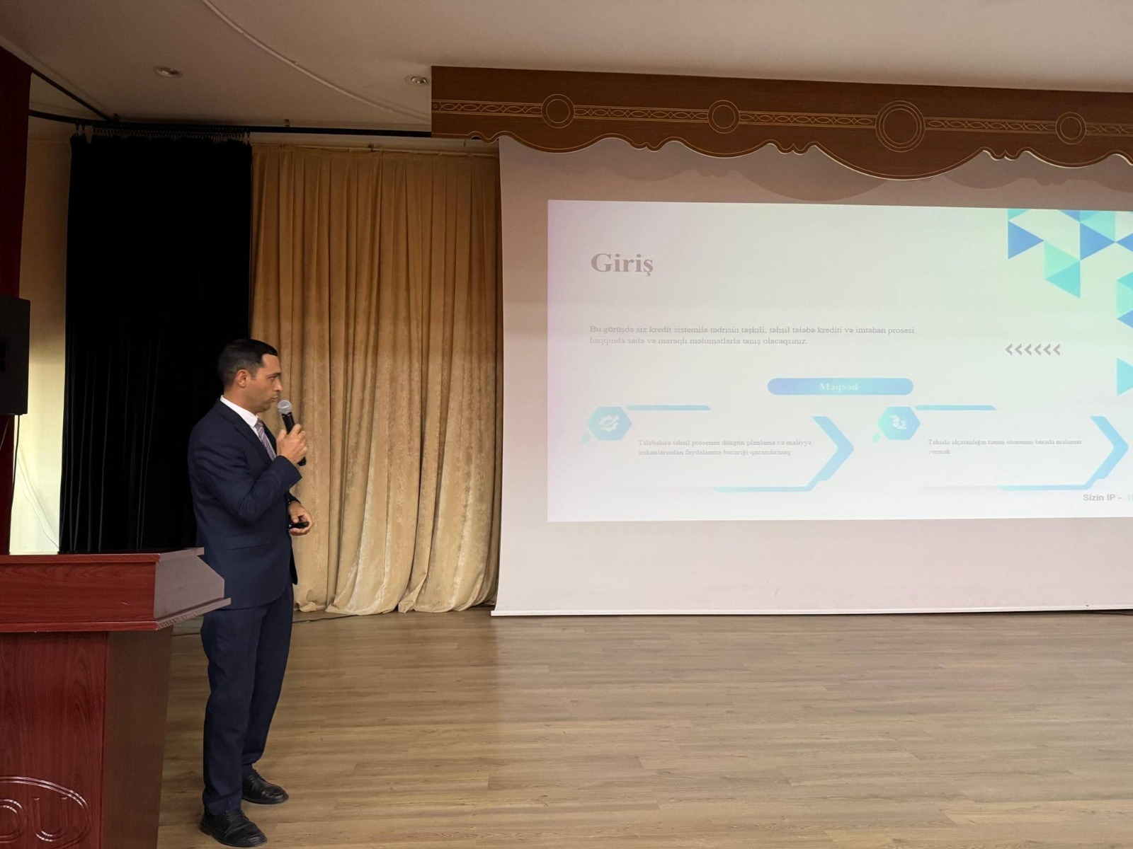 NDU-nun 2000-ə yaxın tələbəsi Təhsil Tələbə Krediti Fonduna müraciət edib