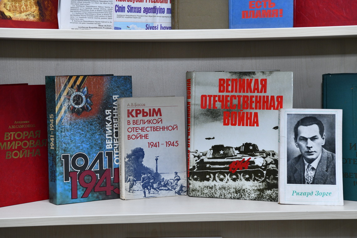 Azİİ e-Kitab Evində kitab sərgisi keçirilir