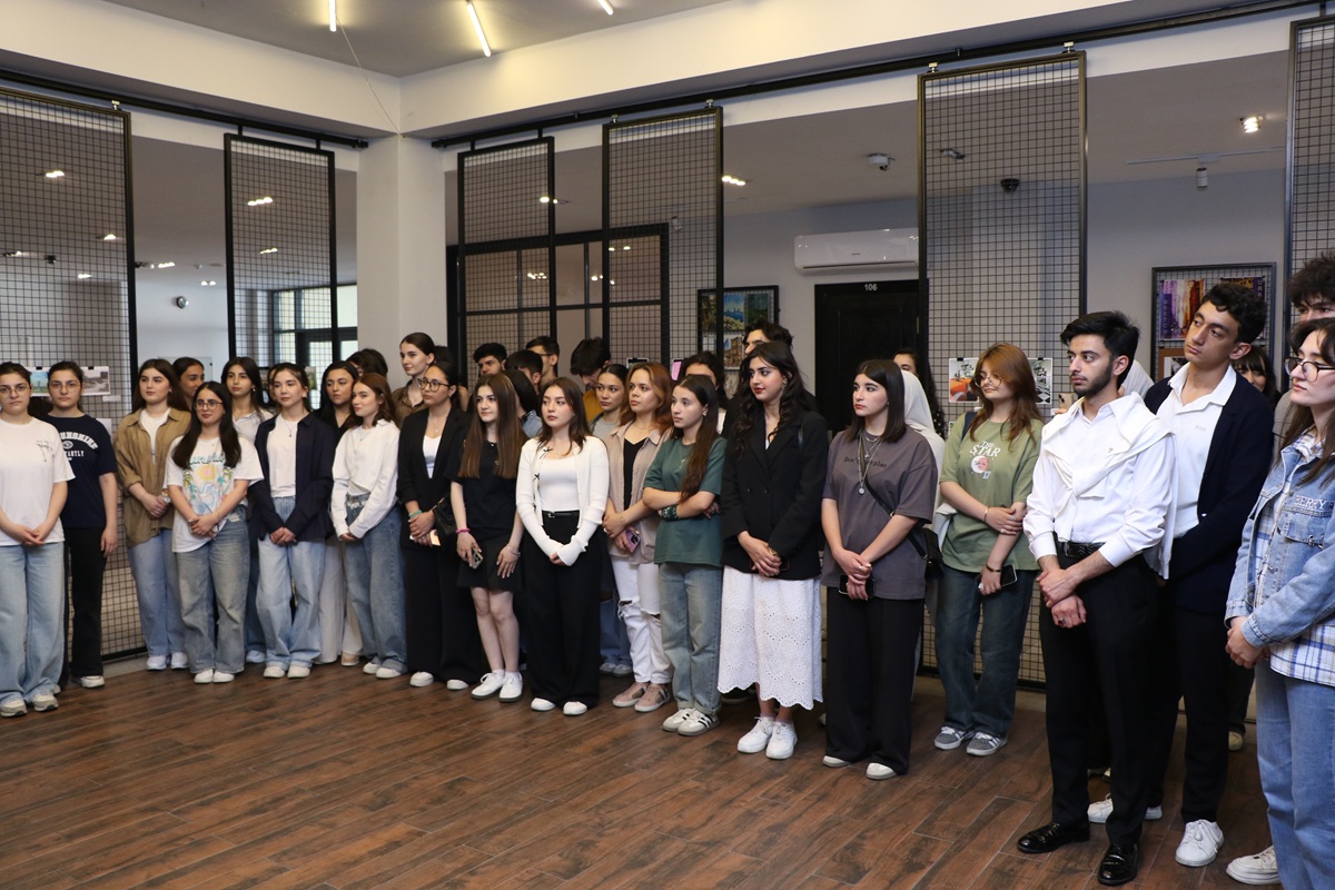 AzMİU-da “İxtisasını tanıt” layihəsi çərçivəsində sərgi keçirilib