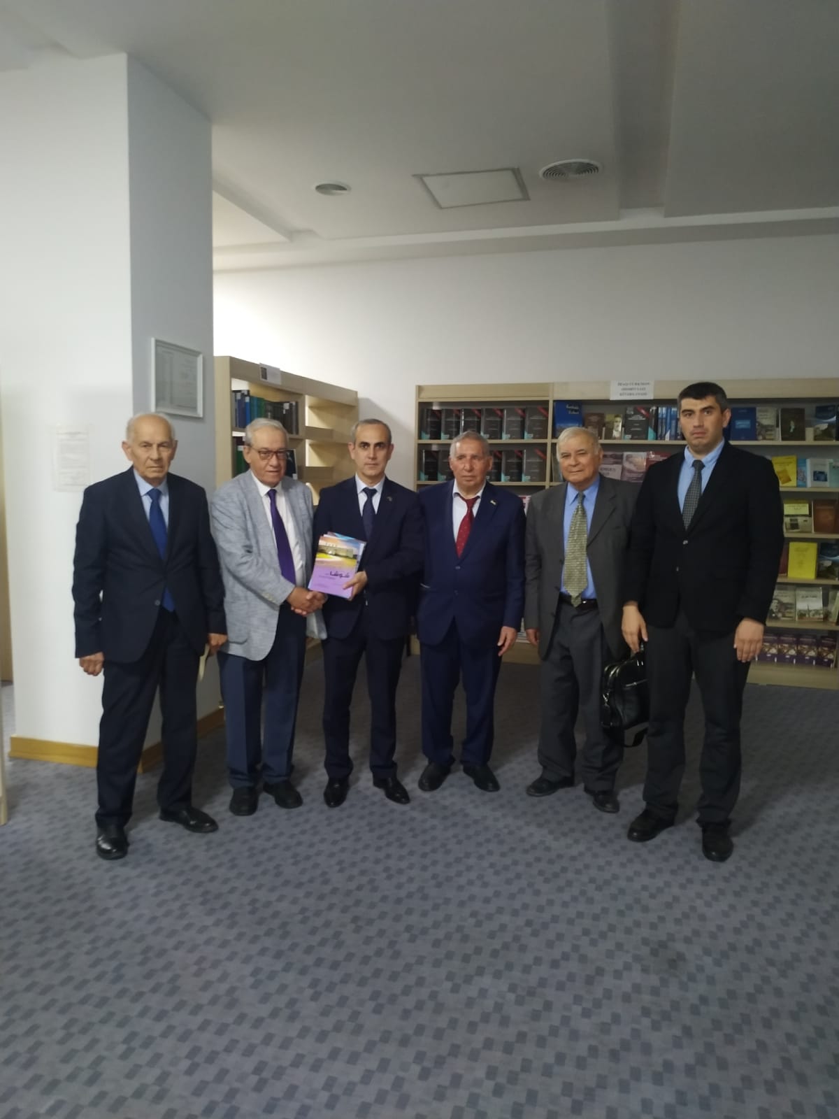 İraq Respublikasının Strateji Araşdırmalar Mərkəzinin rəhbəri MEK-də olub