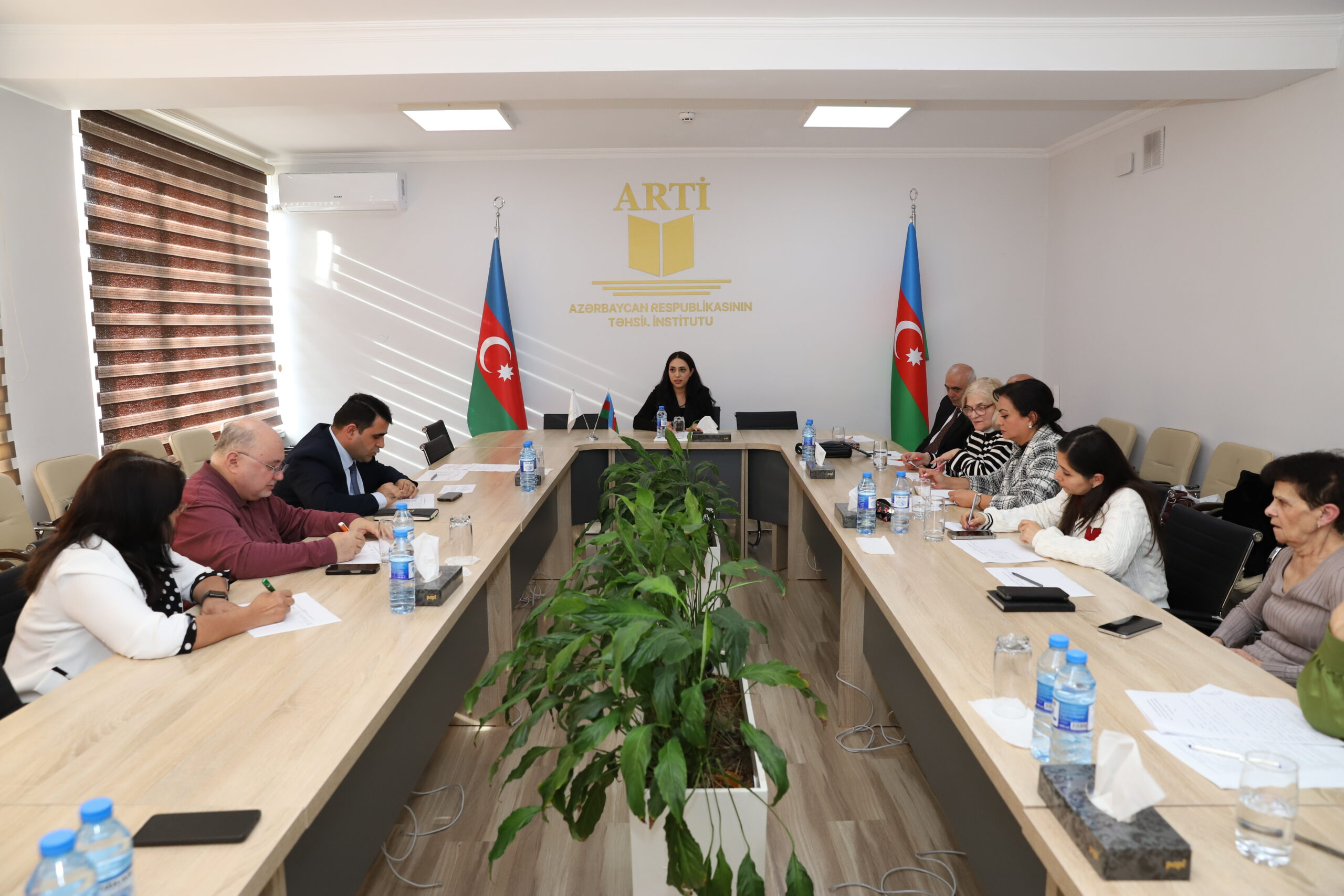 Doktorant və dissertantlar üçün doktorluq imtahanlarının payız sessiyası təşkil olunub