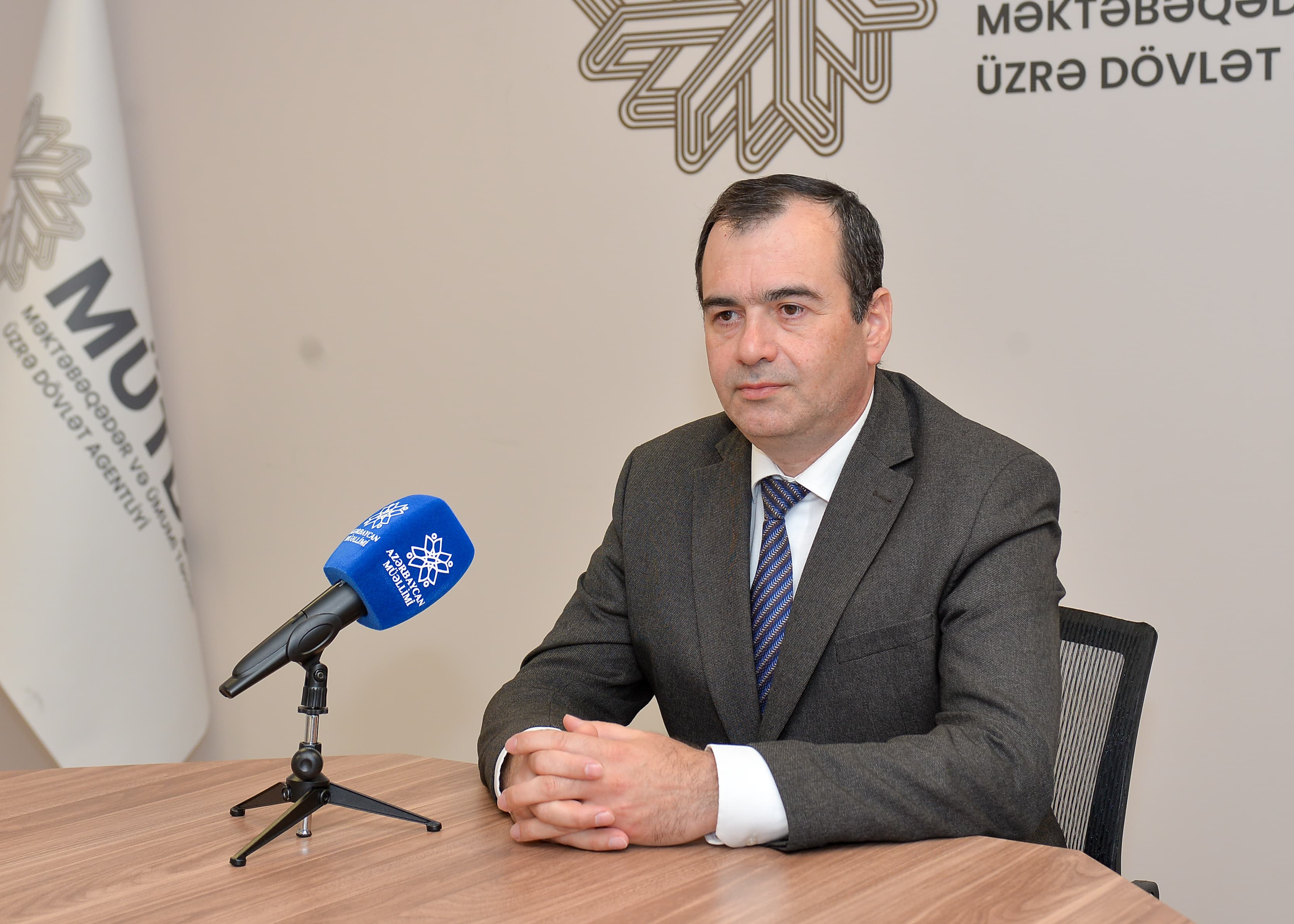 Anar Xələfov: Bir çox hallarda evdə təhsil keyfiyyətli olmur