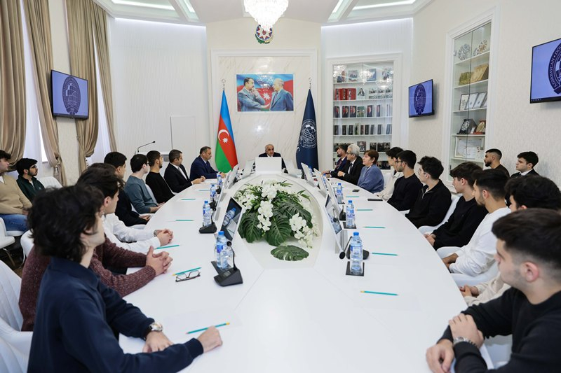 UNEC-də ilk dəfə universitet vəsaiti ilə tələbə startap müsabiqəsi keçirilir