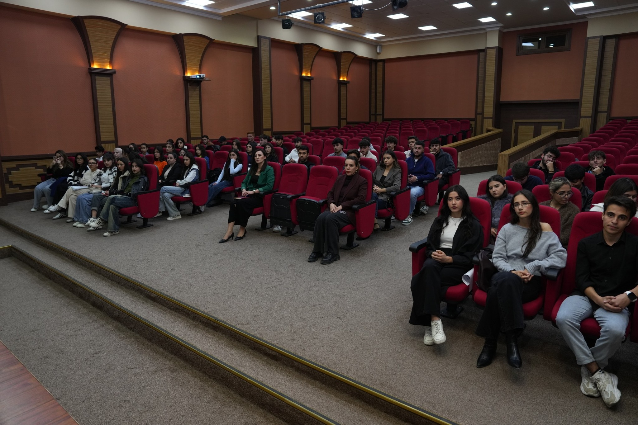 NDU-da beynəlxalq təhsil imkanları barəsində görüş keçirilib