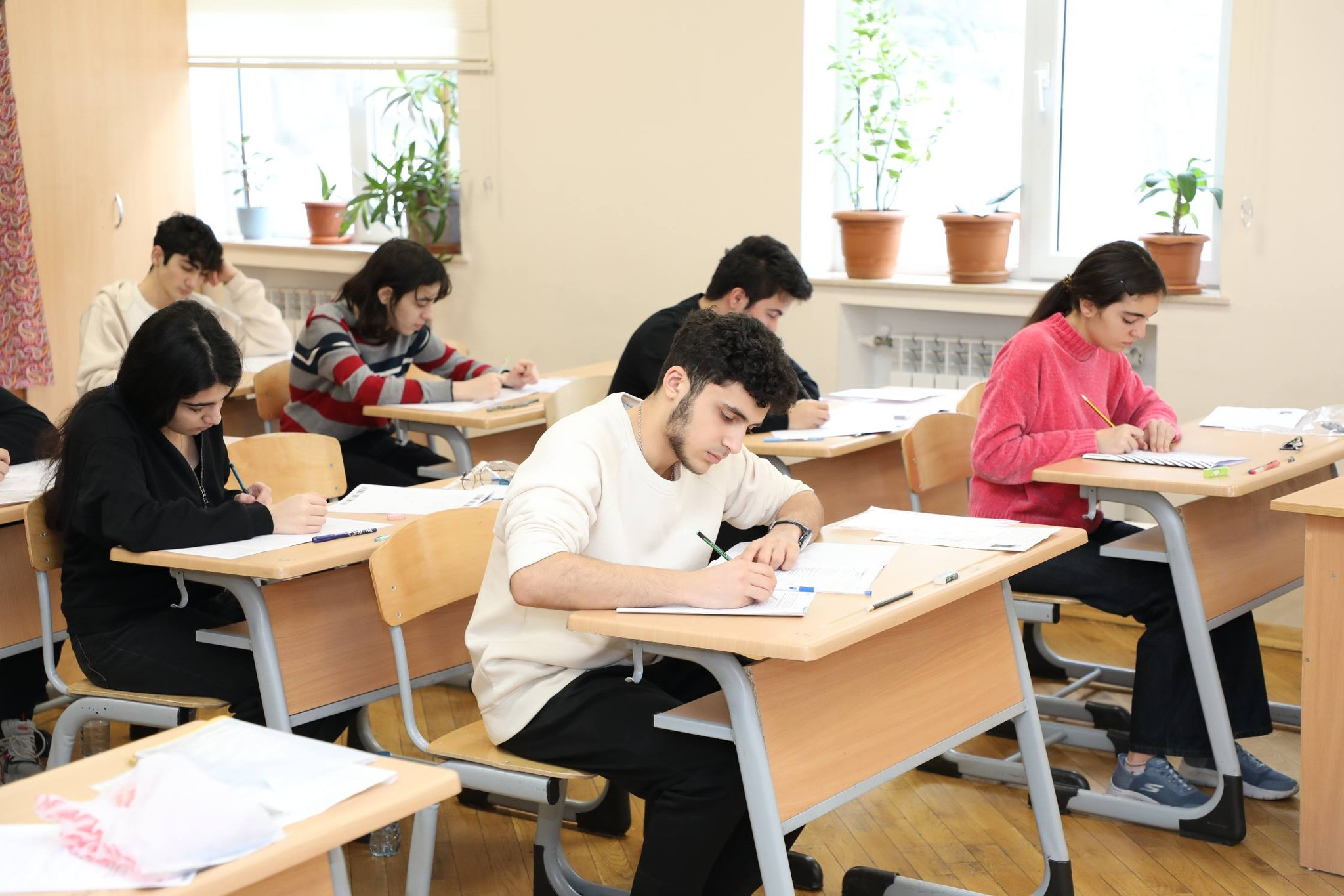 Aprelin 5-də tarixində keçiriləcək buraxılış imtahanında iştirak edənlərin NƏZƏRİNƏ! Azərbaycan müəllimiAzərbaycan müəllimi 16 Mart, 2026 - 14:34