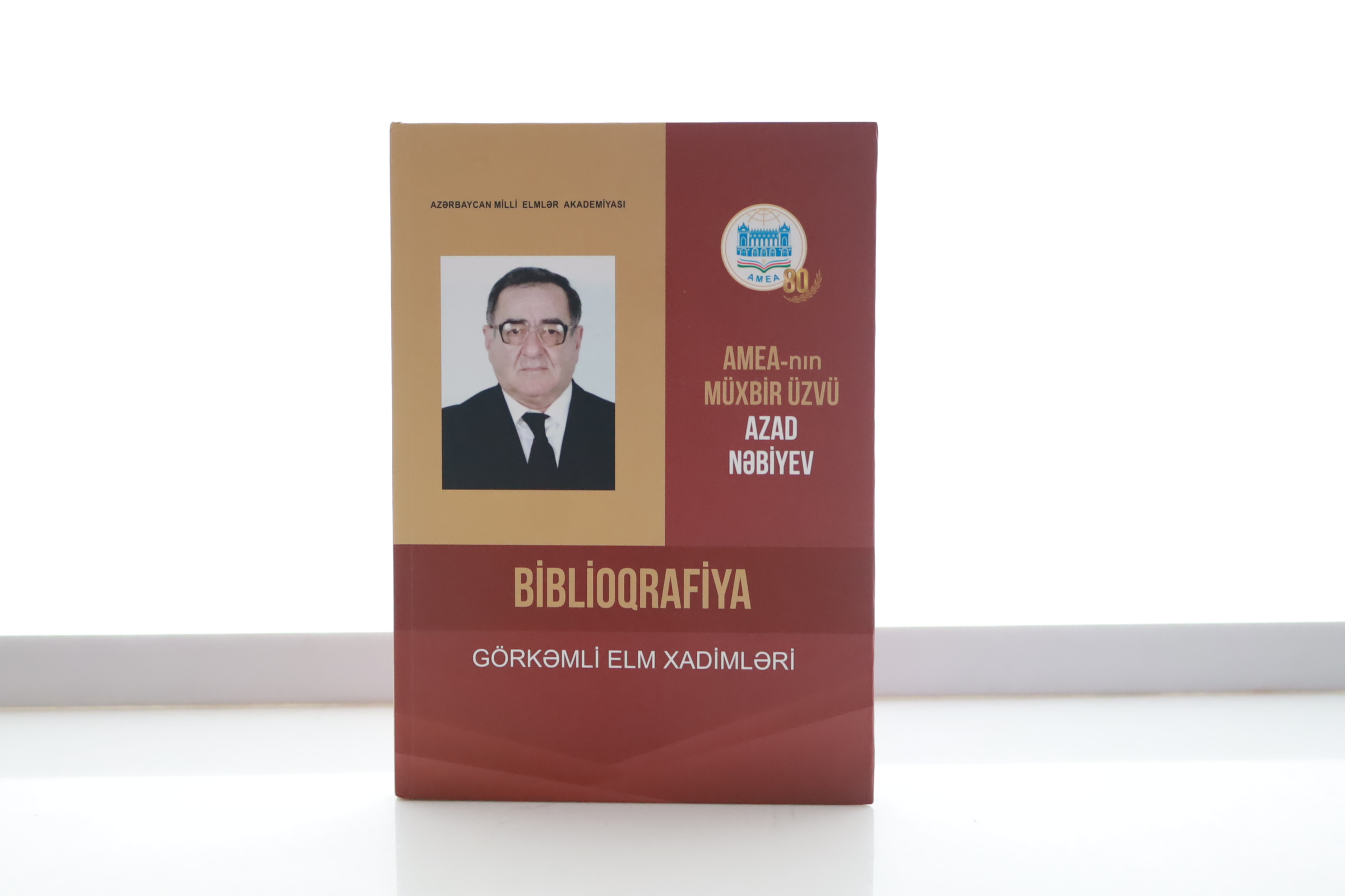 AMEA-nın müxbir üzvü Azad Nəbiyevin biblioqrafik göstəricisi işıq üzü görüb