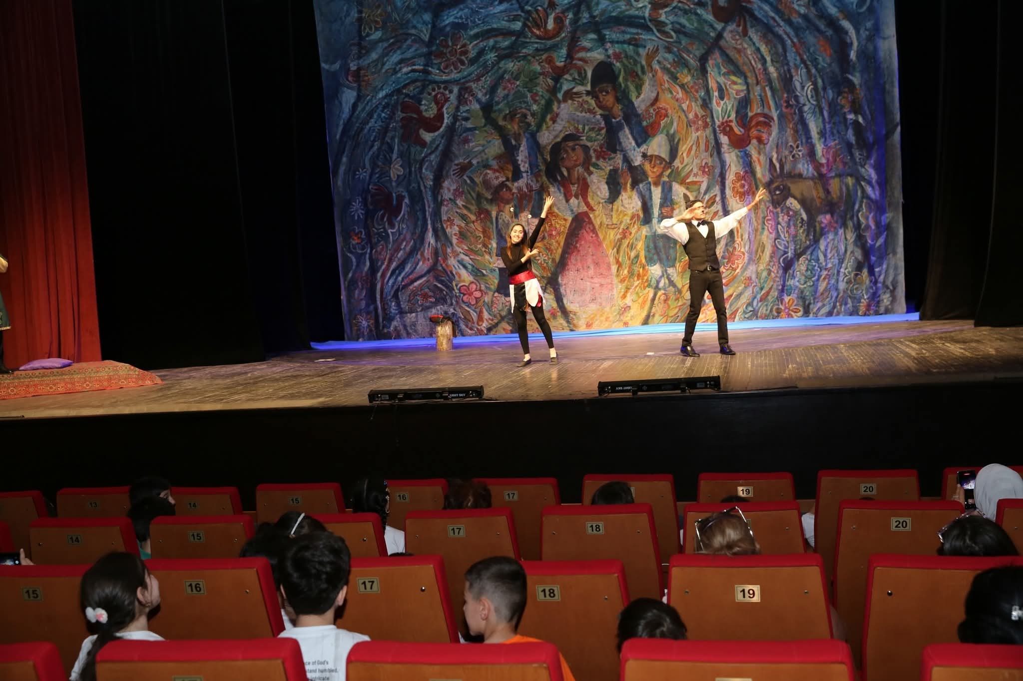 Gəncədə “Məktəblilər üçün teatr pedaqogikası” layihəsinə start verilib