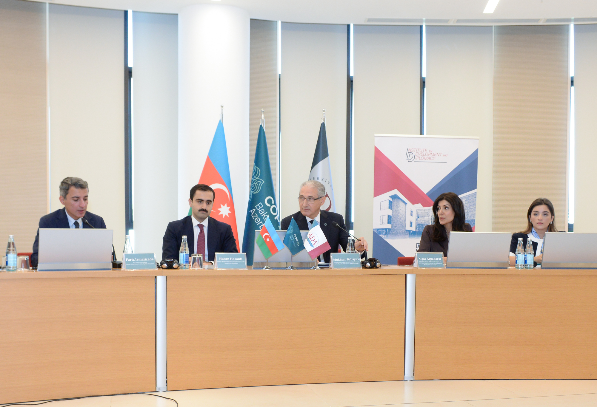 ADA Universitetində iqlim keçidində ali təhsilin rolu müzakirə olunub