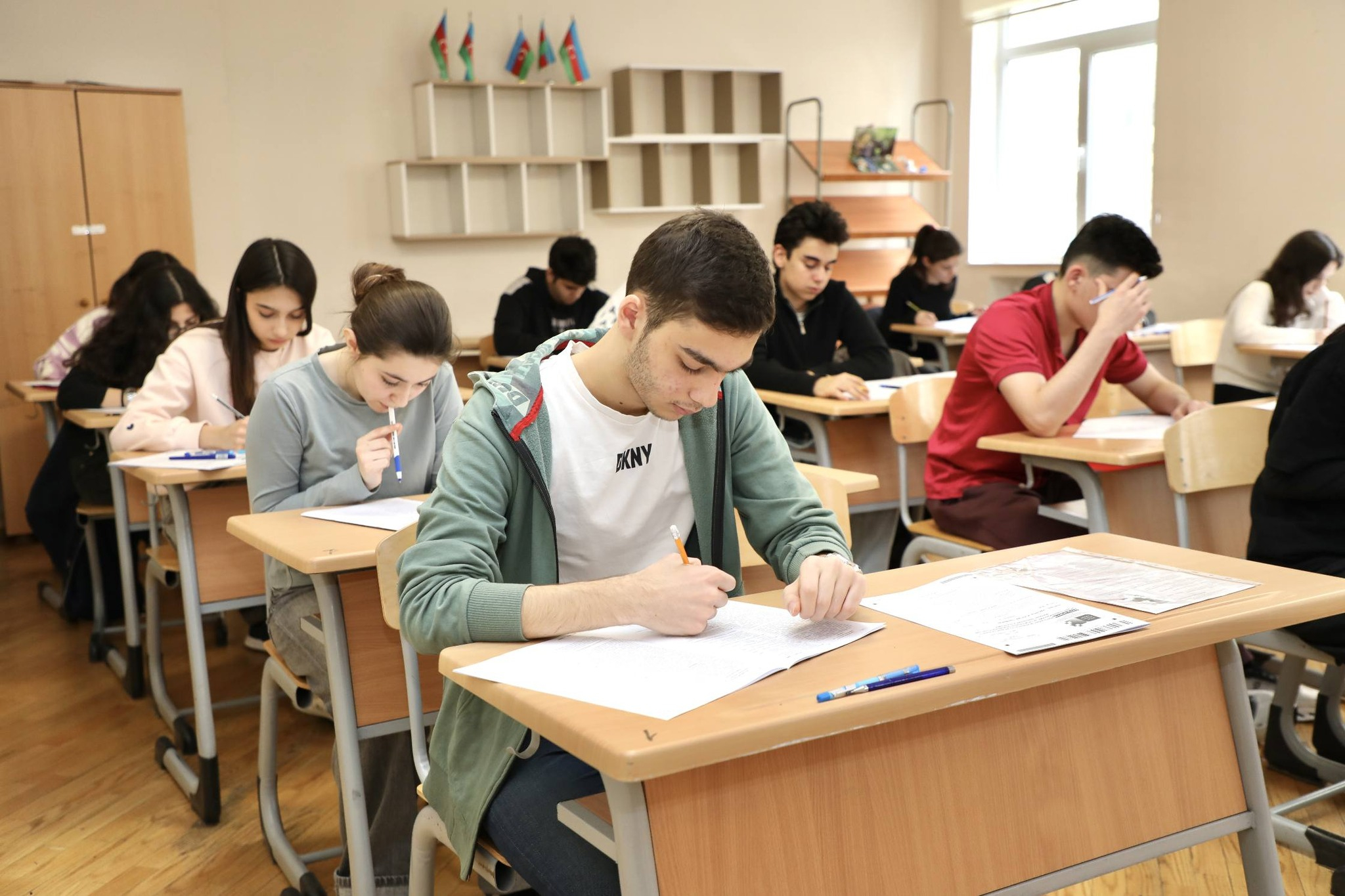 Buraxılış imtahanında suallar çətin salınıb? – İddialara DİM-dən münasibət