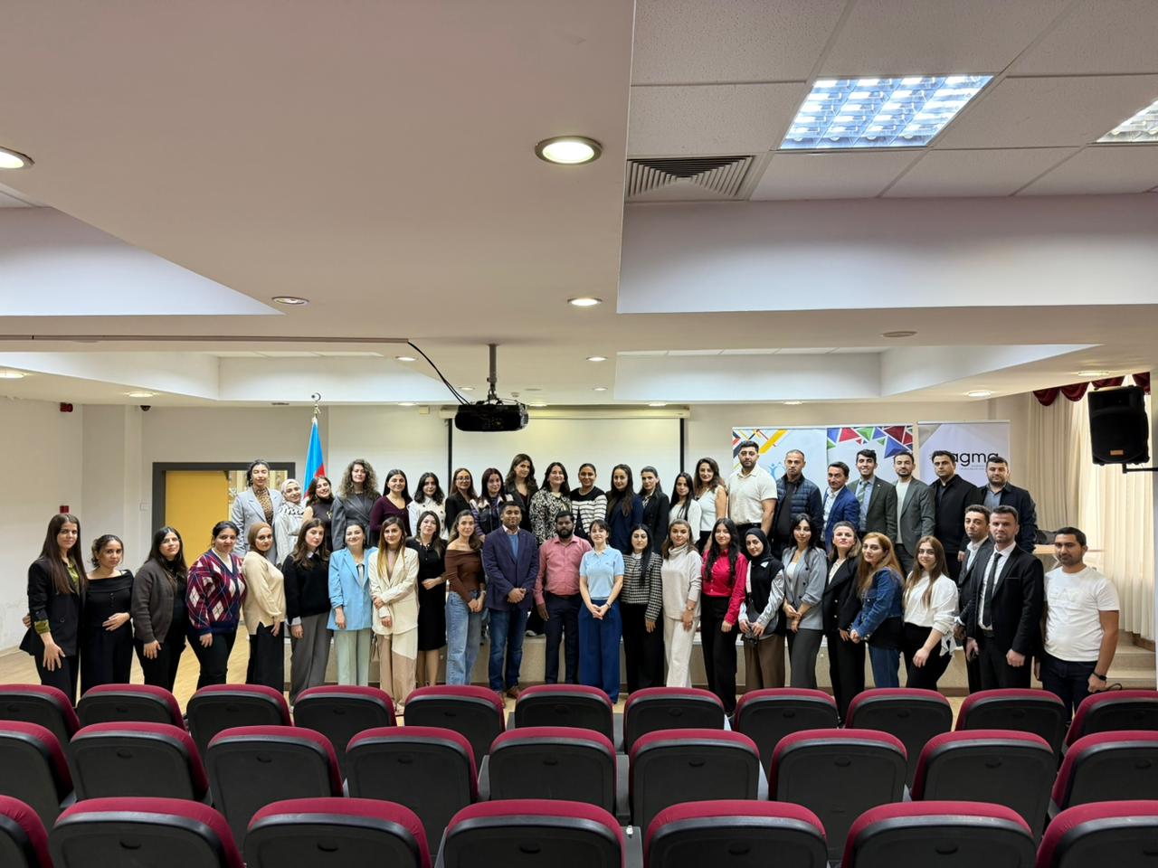 “Süni intellekt və təhsil: Müasir müəllimin yeni bacarıqları” adlı təlim keçirilib