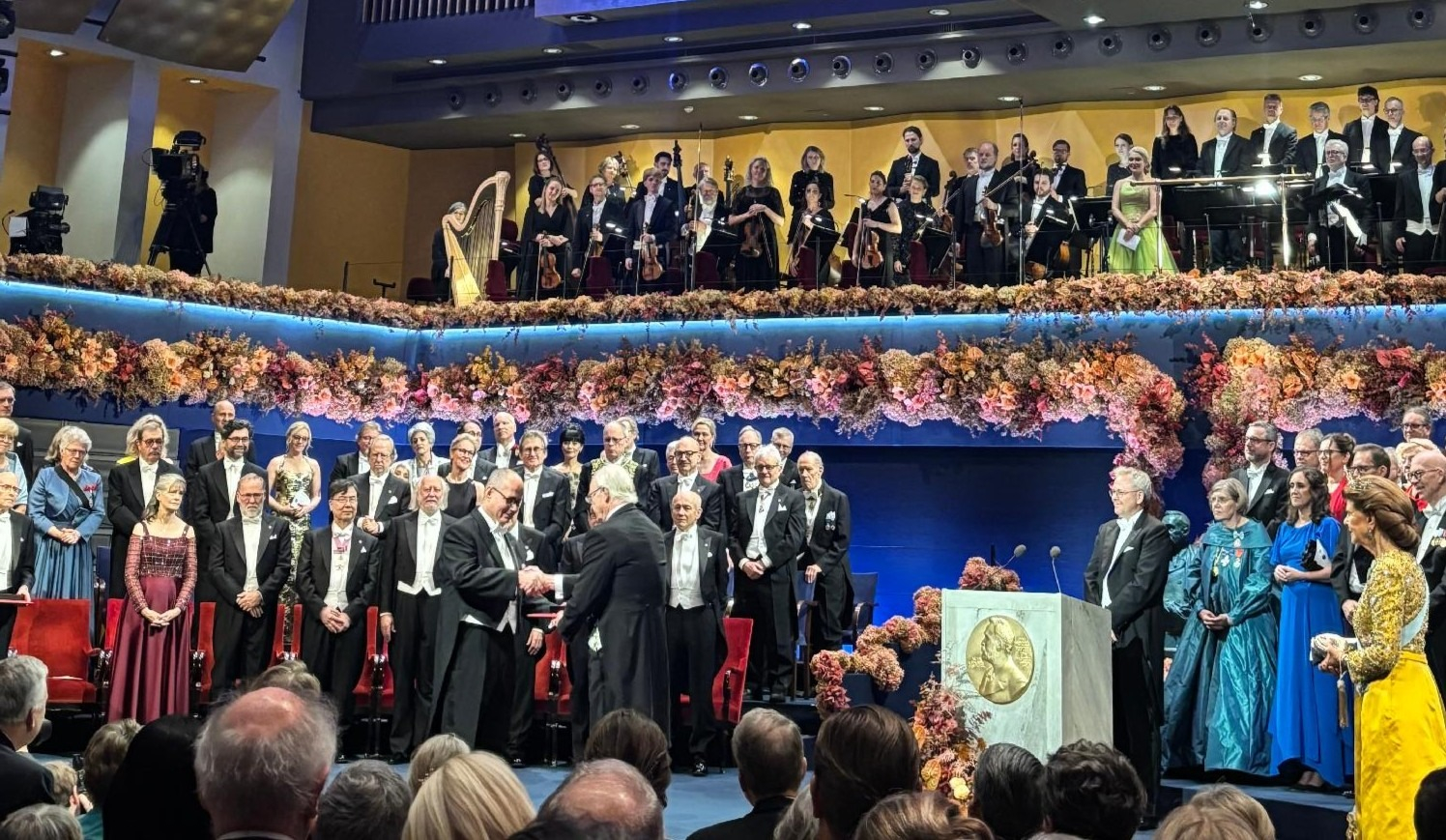 Builki Nobel laureatları nə qədər məbləğdə mükafat aldılar?