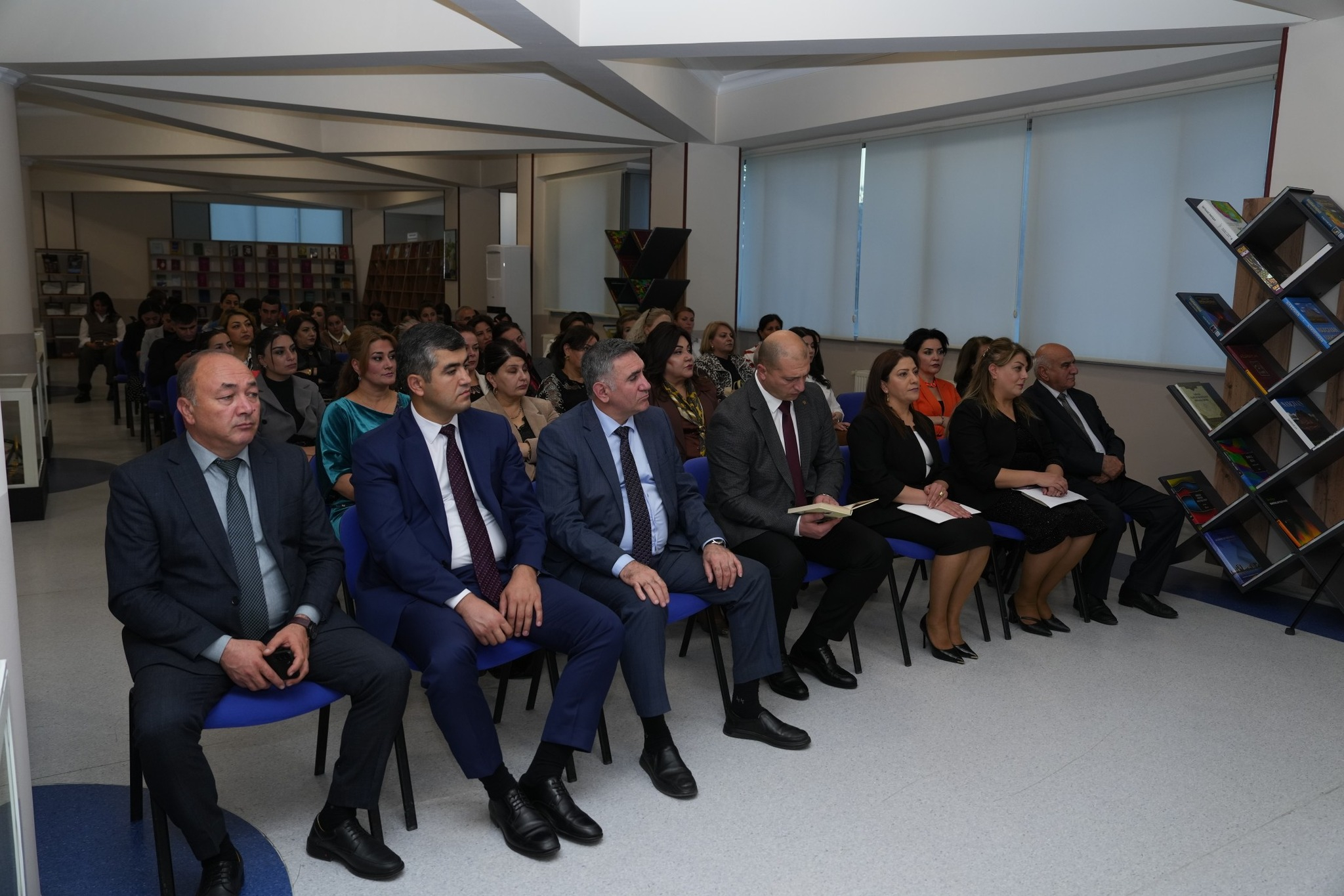 NDU-da gender bərabərliyi ilə bağlı yeni kitab təqdim olunub