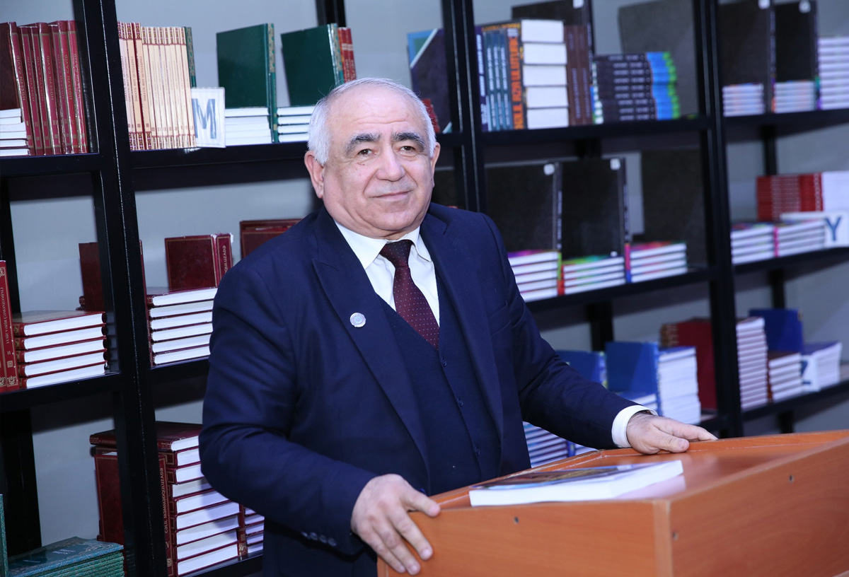 Fərrux Rüstəmov: “Son zəng” sadəcə əyləncə və şəkil çəkdirmə mərasimi deyil