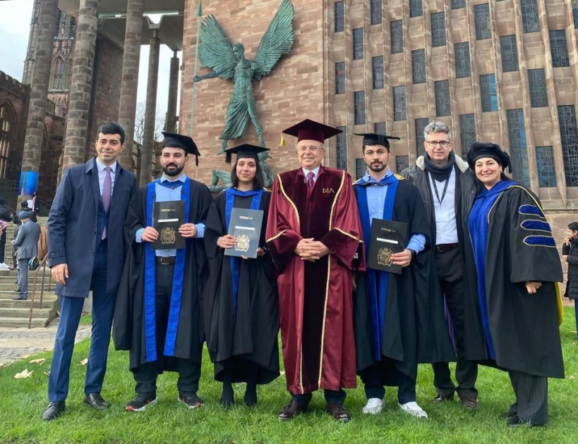 ASA-nın ikili diplom proqramının məzunları Koventri Universitetində diplomlarını alıblar